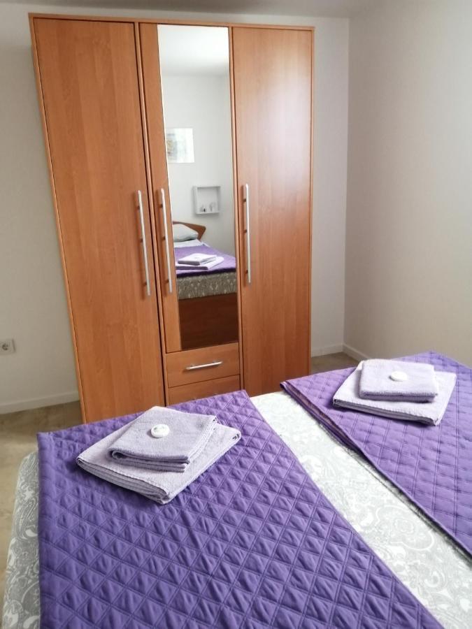 Apartment Lavanda Premantura Exterior foto